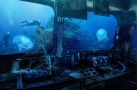 На глубине (затонувший М62-1688)